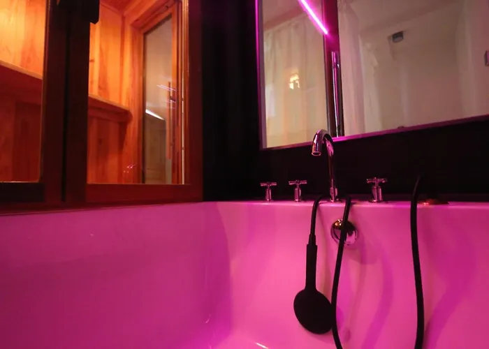 Le Cocon Aux Portes De La Place Stanislas Nancy